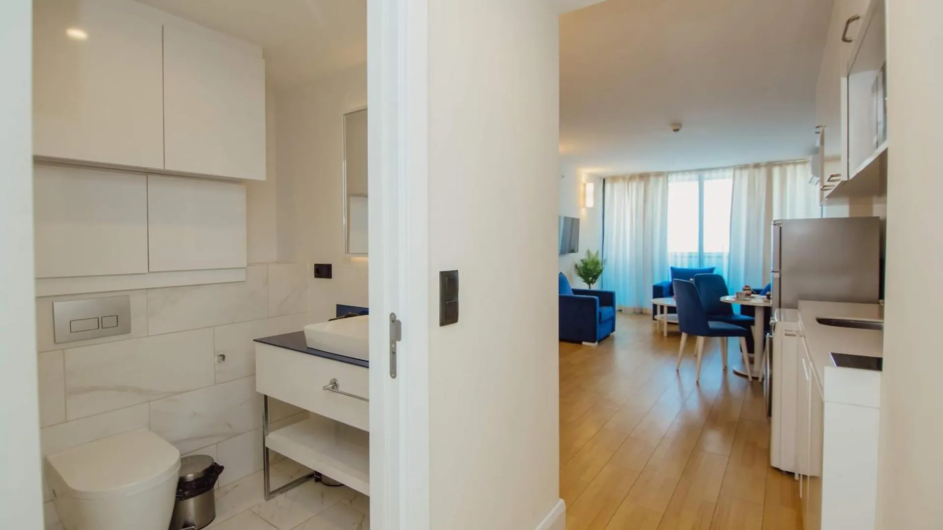 Panorama Luxury Aparthotel Sea View 巴统 0*,