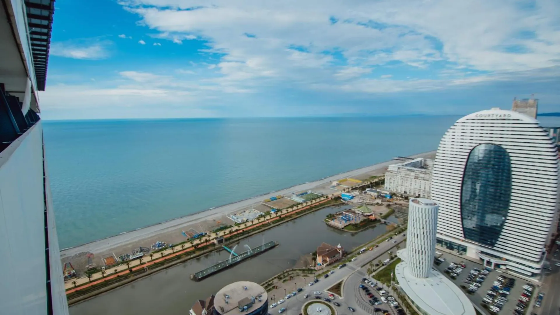 Panorama Luxury Aparthotel Sea View 巴统 公寓