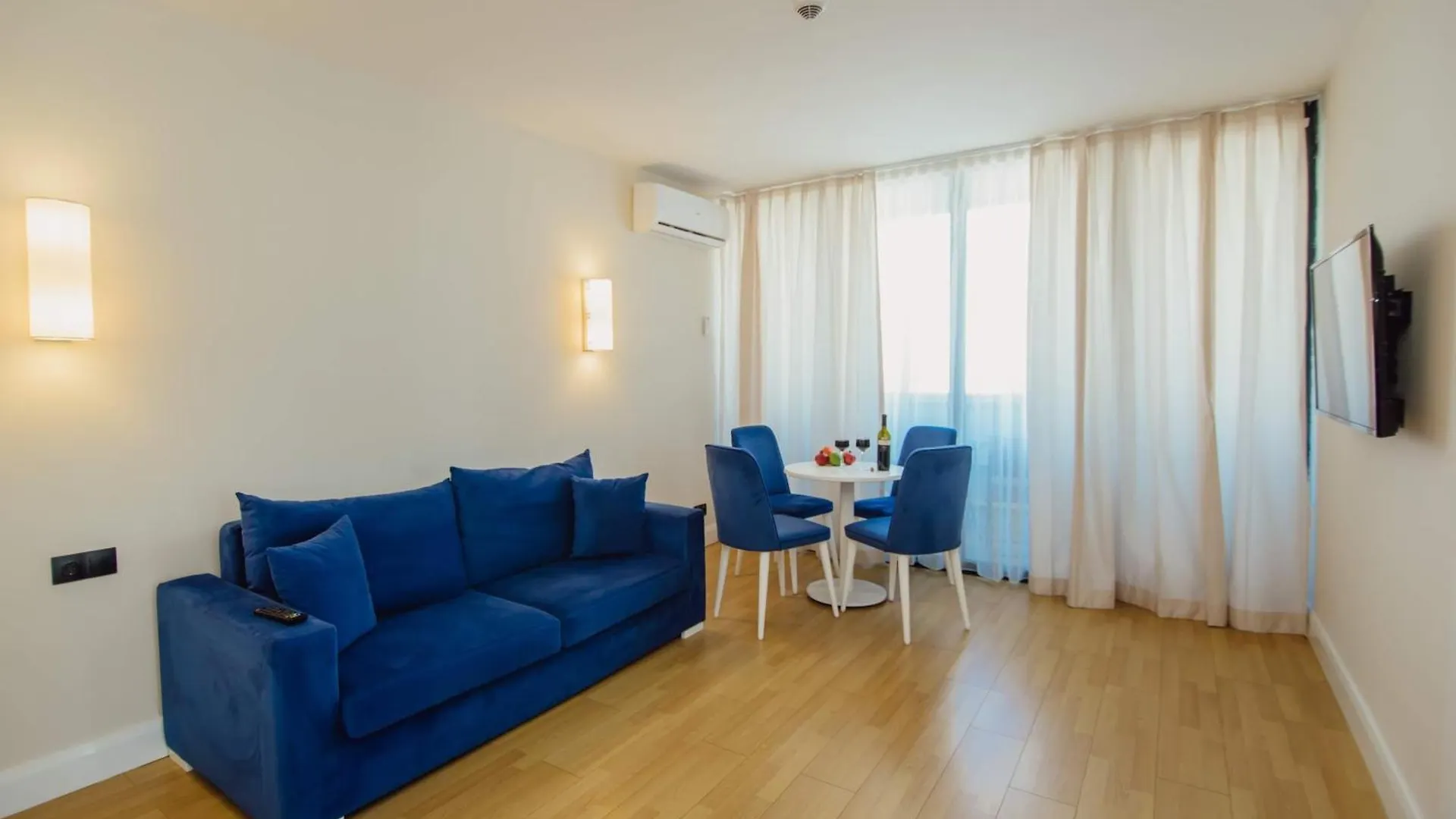 Panorama Luxury Aparthotel Sea View 巴统
