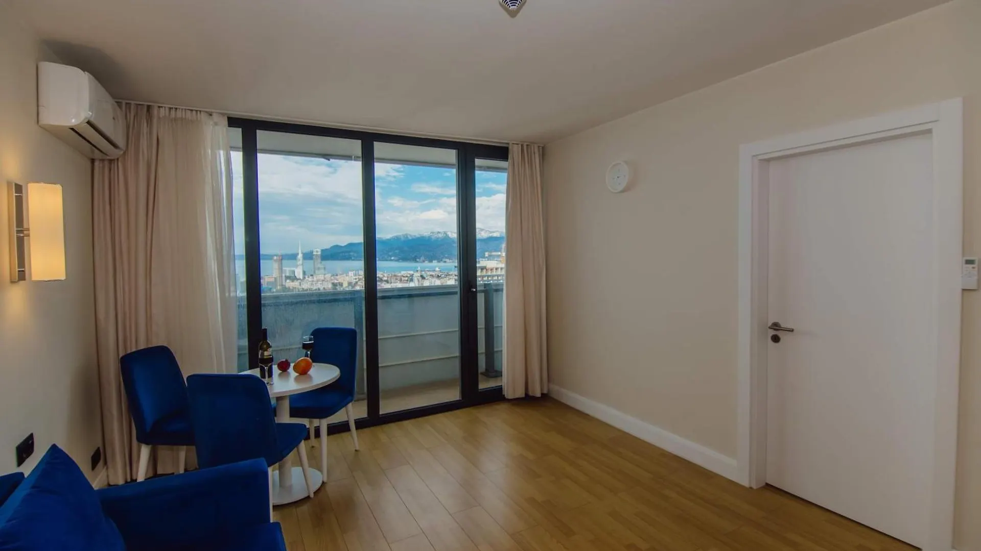 Panorama Luxury Aparthotel Sea View 巴统 格鲁吉亚