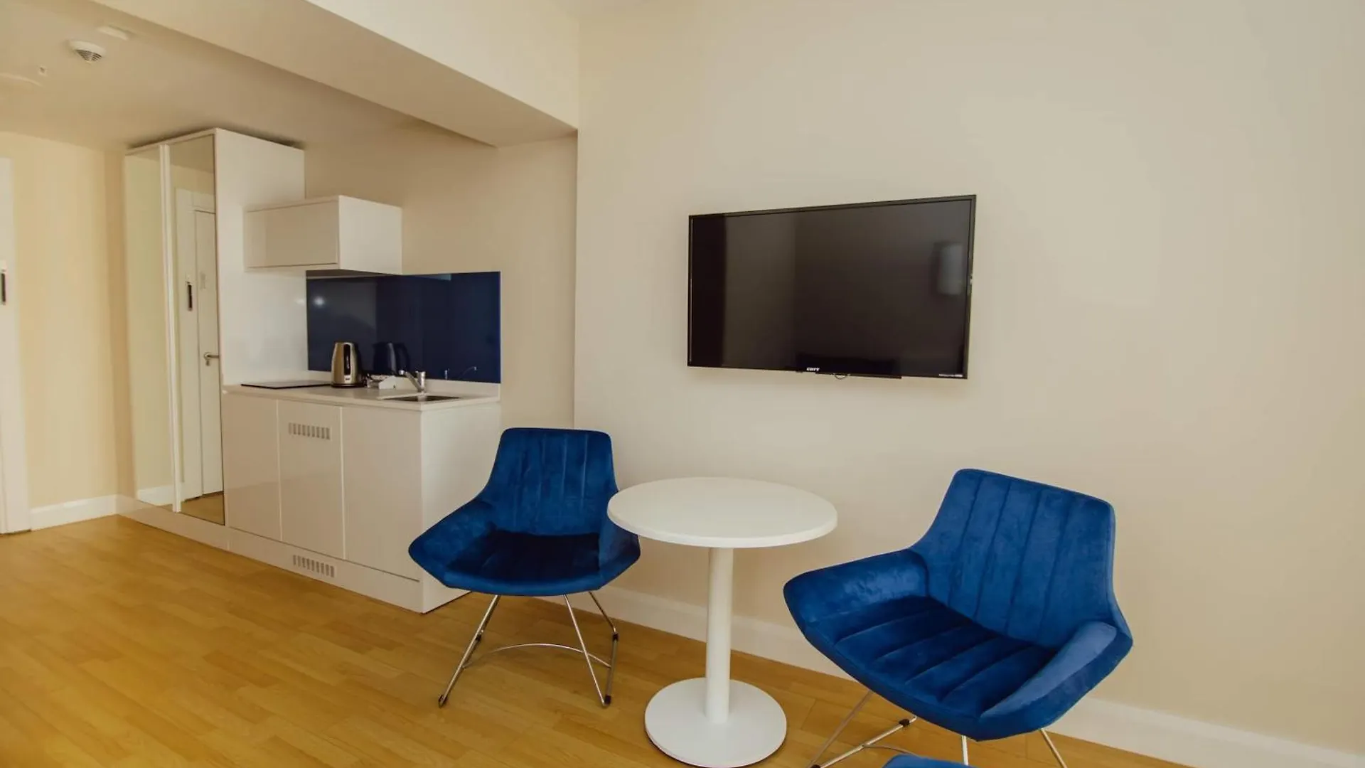 Panorama Luxury Aparthotel Sea View 巴统 公寓