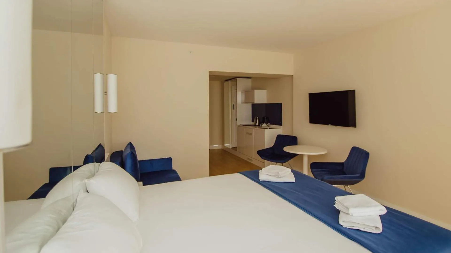 Panorama Luxury Aparthotel Sea View 巴统